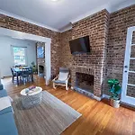 Serenity Home In The Heart Of City